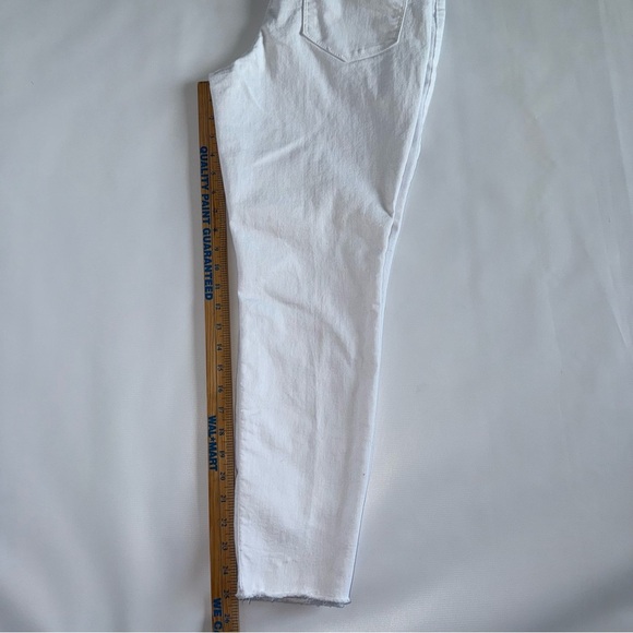 d. jeans Woman’s Skinny White Jeans size 12 ankle pants frayed edge - Picture 6 of 9